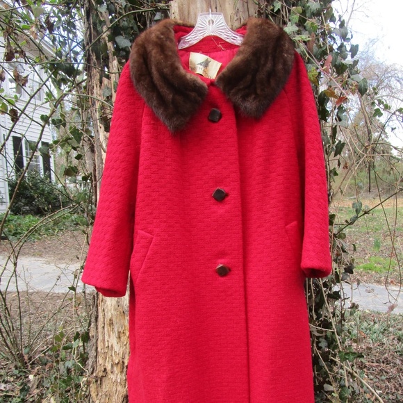 vintage 1960s Rothmoor red wool coat with mink collar, Mary Tyler Moore, b 40 - Picture 1 of 11